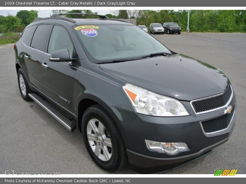 Cyber Gray Metallic / Dark Gray/Light Gray 2009 Chevrolet Traverse LT