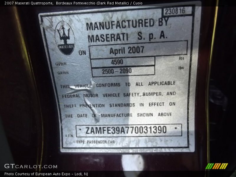 Bordeaux Pontevecchio (Dark Red Metallic) / Cuoio 2007 Maserati Quattroporte