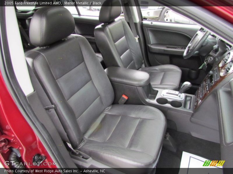  2005 Freestyle Limited AWD Black Interior