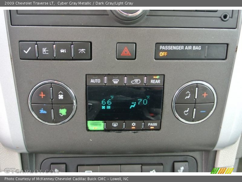 Controls of 2009 Traverse LT