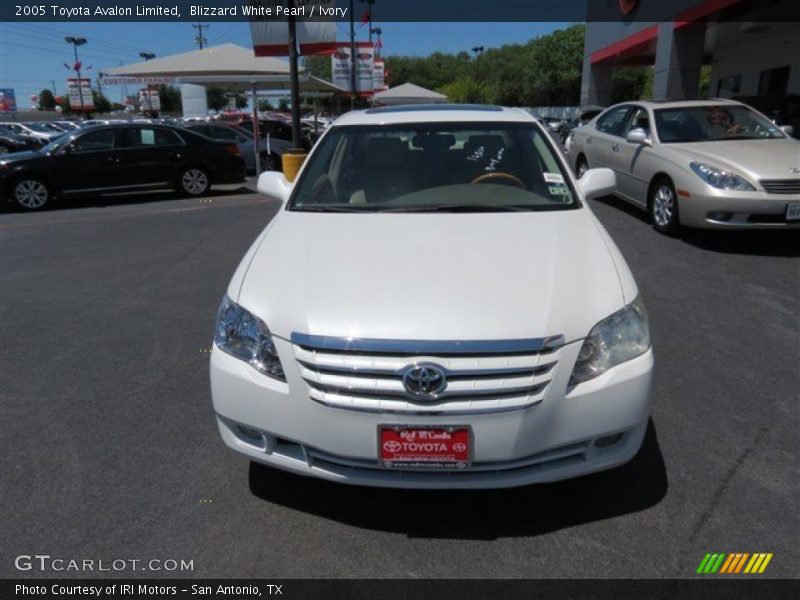 Blizzard White Pearl / Ivory 2005 Toyota Avalon Limited