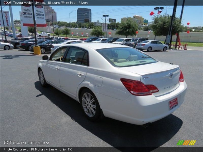 Blizzard White Pearl / Ivory 2005 Toyota Avalon Limited