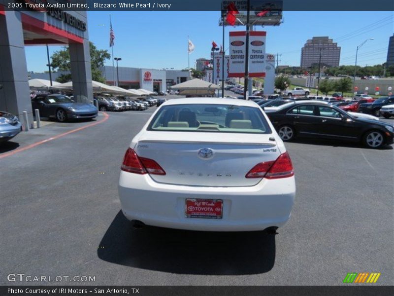 Blizzard White Pearl / Ivory 2005 Toyota Avalon Limited