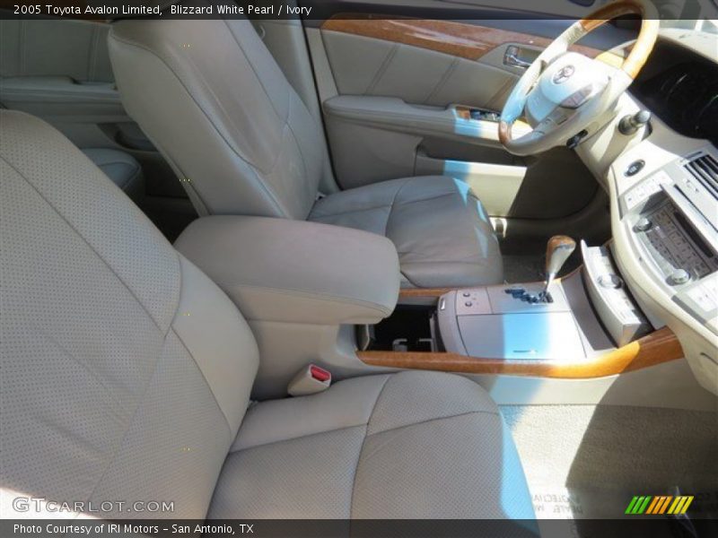 Blizzard White Pearl / Ivory 2005 Toyota Avalon Limited