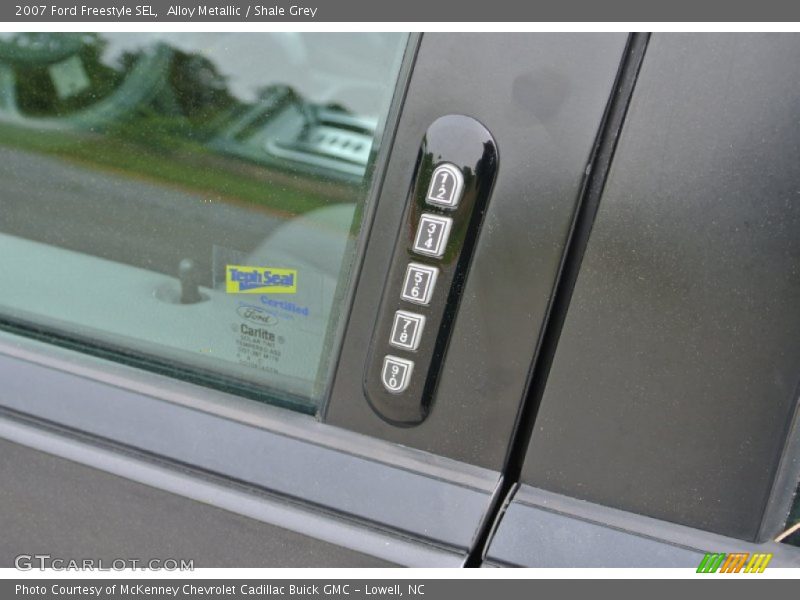 Alloy Metallic / Shale Grey 2007 Ford Freestyle SEL