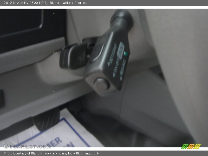 Blizzard White / Charcoal 2012 Nissan NV 2500 HD S