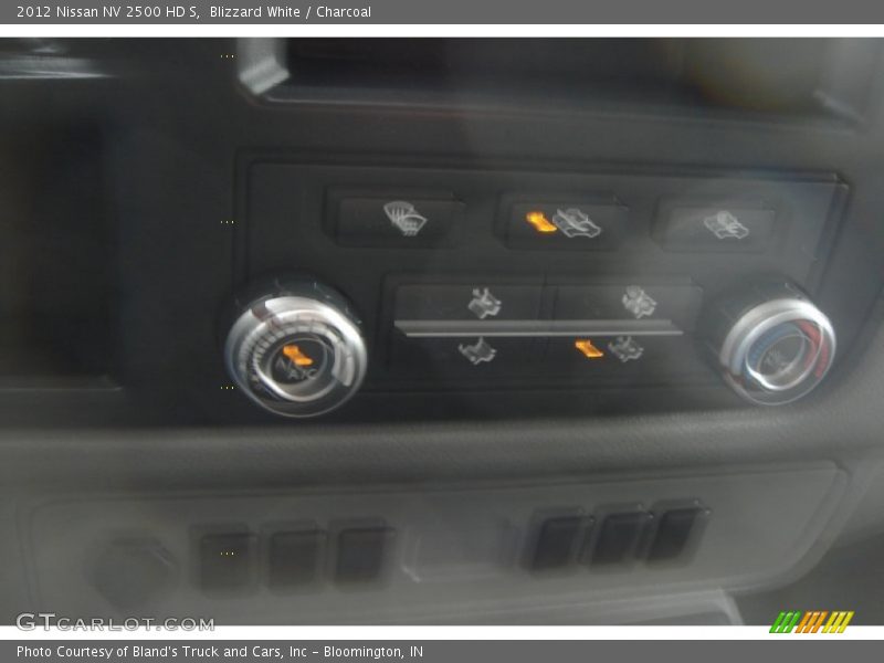 Blizzard White / Charcoal 2012 Nissan NV 2500 HD S