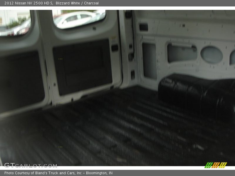 Blizzard White / Charcoal 2012 Nissan NV 2500 HD S
