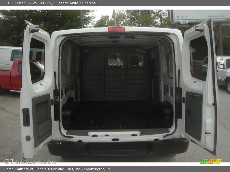 Blizzard White / Charcoal 2012 Nissan NV 2500 HD S