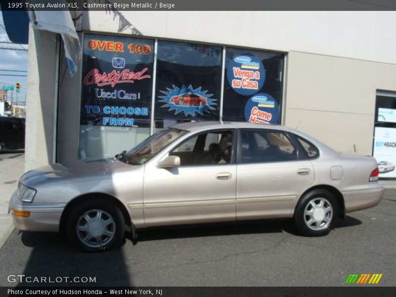 Cashmere Beige Metallic / Beige 1995 Toyota Avalon XLS