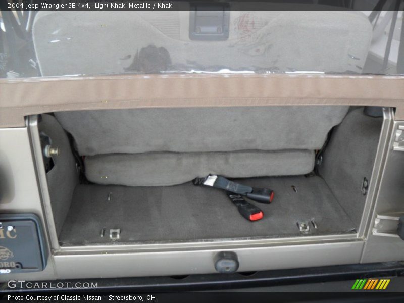 Light Khaki Metallic / Khaki 2004 Jeep Wrangler SE 4x4