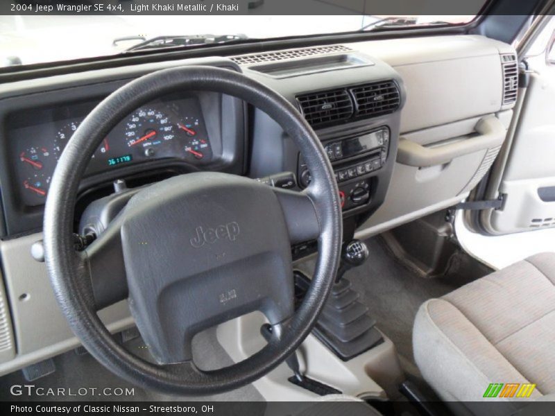 Light Khaki Metallic / Khaki 2004 Jeep Wrangler SE 4x4
