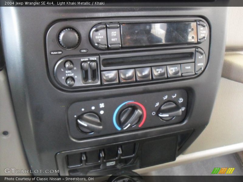 Light Khaki Metallic / Khaki 2004 Jeep Wrangler SE 4x4