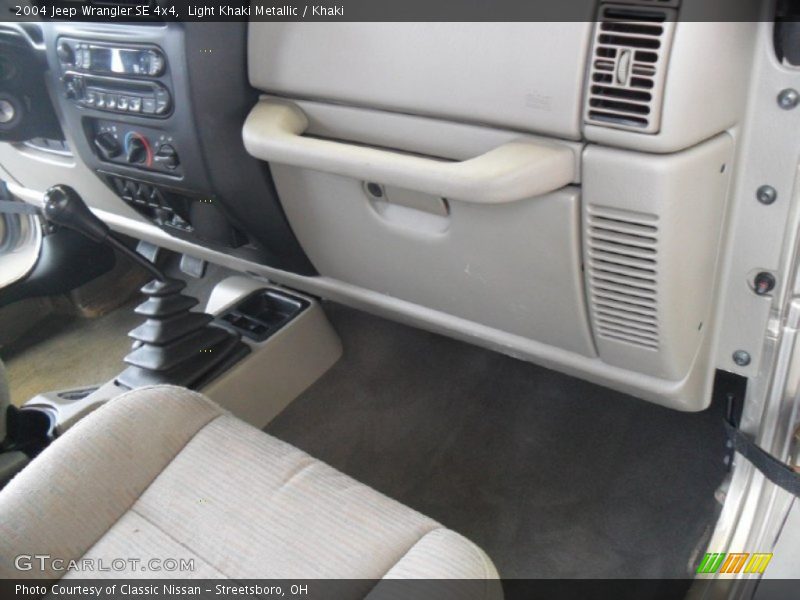 Light Khaki Metallic / Khaki 2004 Jeep Wrangler SE 4x4