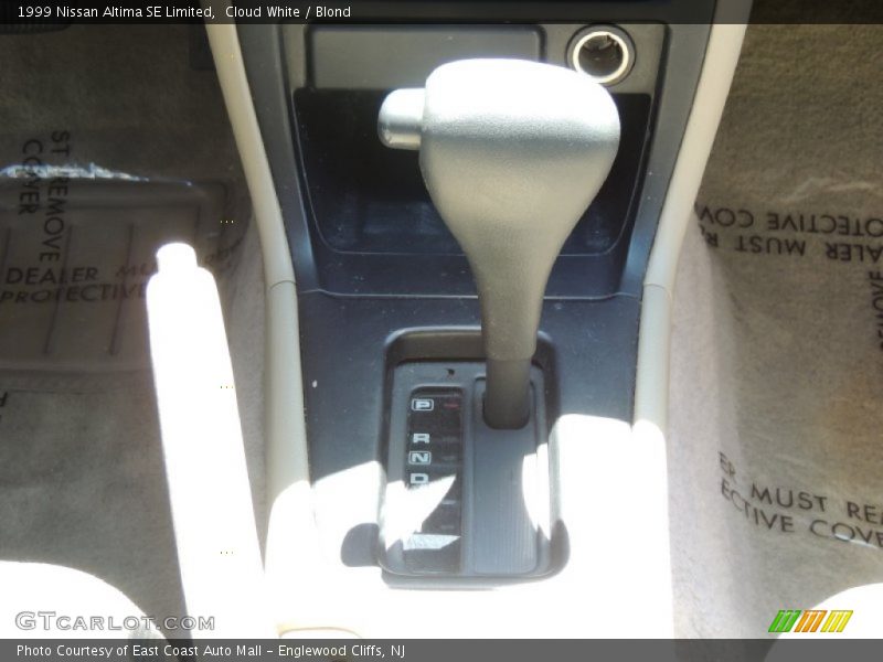 Cloud White / Blond 1999 Nissan Altima SE Limited