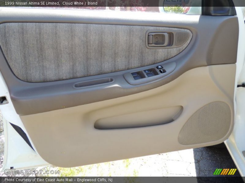 Cloud White / Blond 1999 Nissan Altima SE Limited