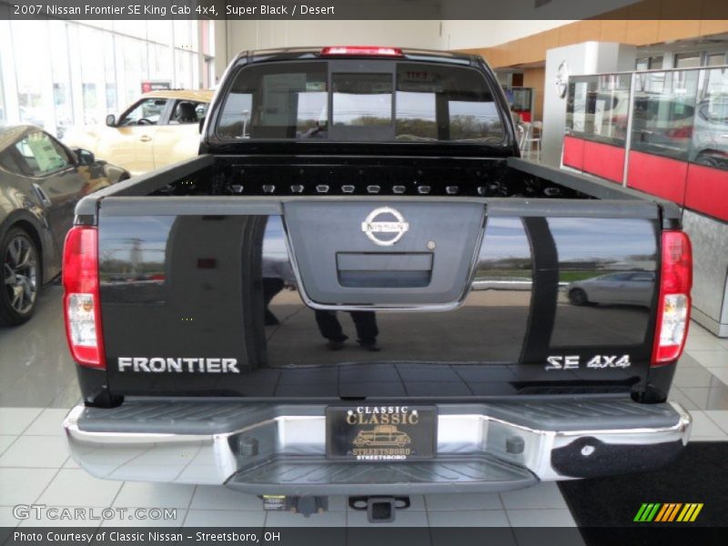 Super Black / Desert 2007 Nissan Frontier SE King Cab 4x4