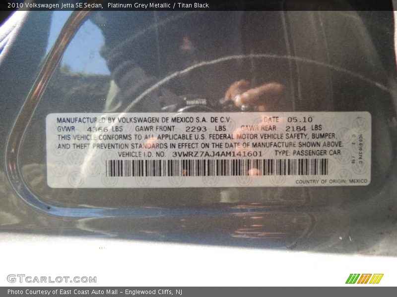 Platinum Grey Metallic / Titan Black 2010 Volkswagen Jetta SE Sedan