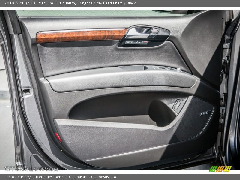 Door Panel of 2010 Q7 3.6 Premium Plus quattro