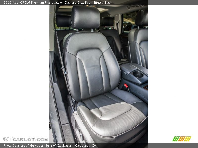 Front Seat of 2010 Q7 3.6 Premium Plus quattro
