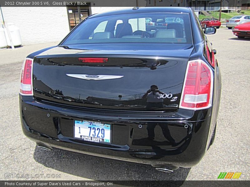 Gloss Black / Black 2012 Chrysler 300 S V6