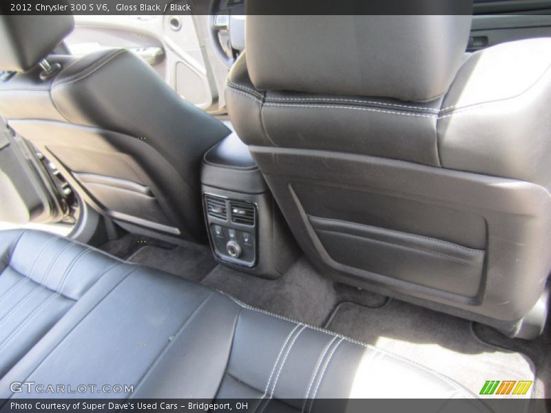 Gloss Black / Black 2012 Chrysler 300 S V6