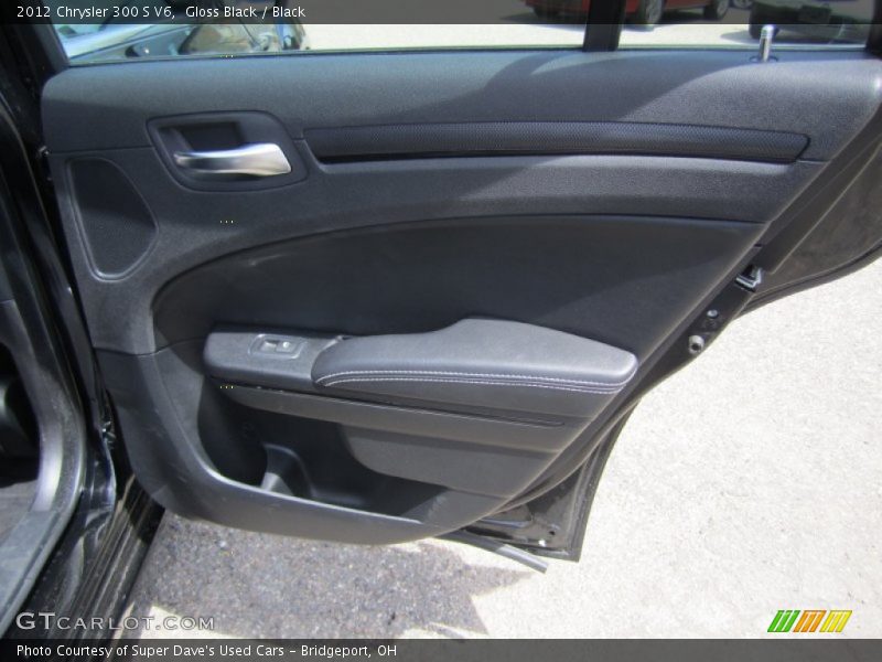 Gloss Black / Black 2012 Chrysler 300 S V6