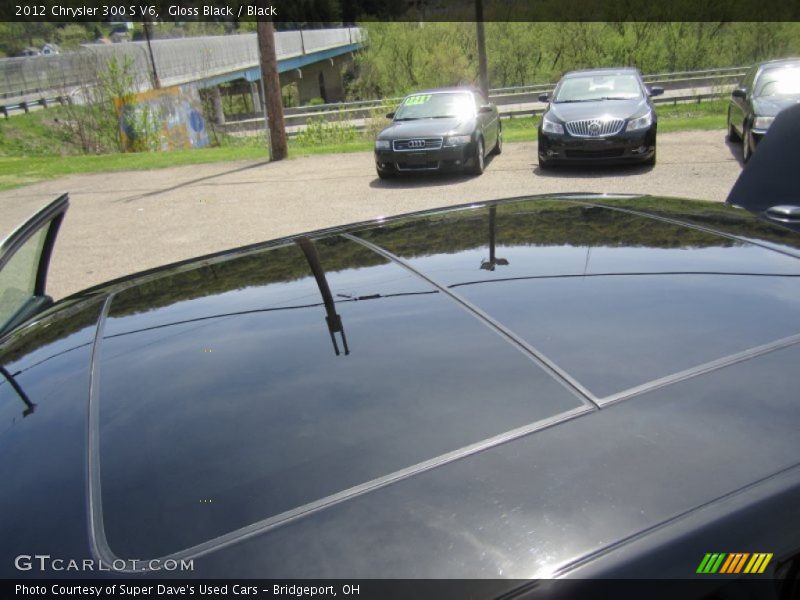 Gloss Black / Black 2012 Chrysler 300 S V6