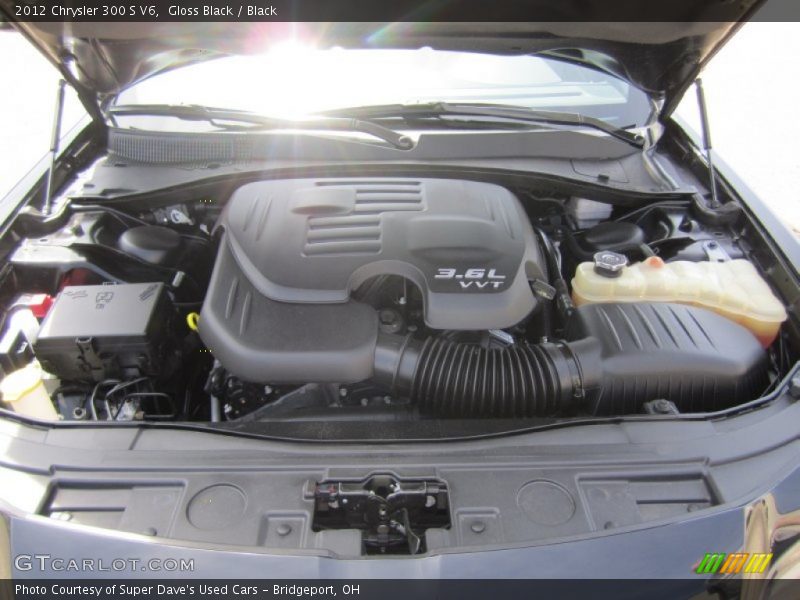 Gloss Black / Black 2012 Chrysler 300 S V6