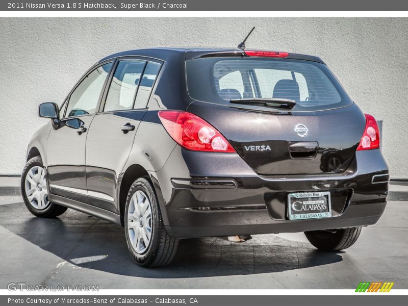 Super Black / Charcoal 2011 Nissan Versa 1.8 S Hatchback