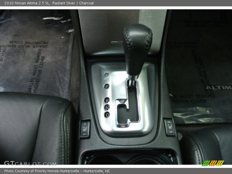 Radiant Silver / Charcoal 2010 Nissan Altima 2.5 SL