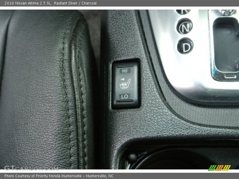 Radiant Silver / Charcoal 2010 Nissan Altima 2.5 SL