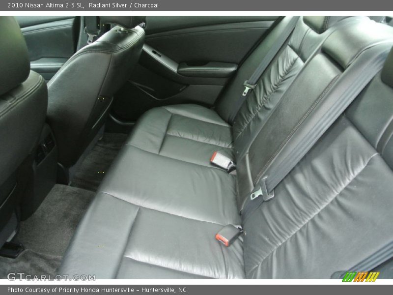 Radiant Silver / Charcoal 2010 Nissan Altima 2.5 SL