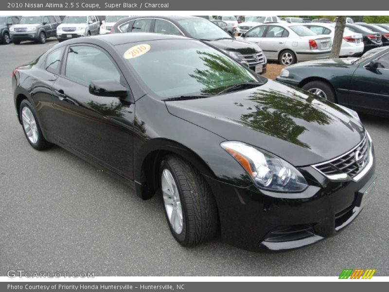 Front 3/4 View of 2010 Altima 2.5 S Coupe