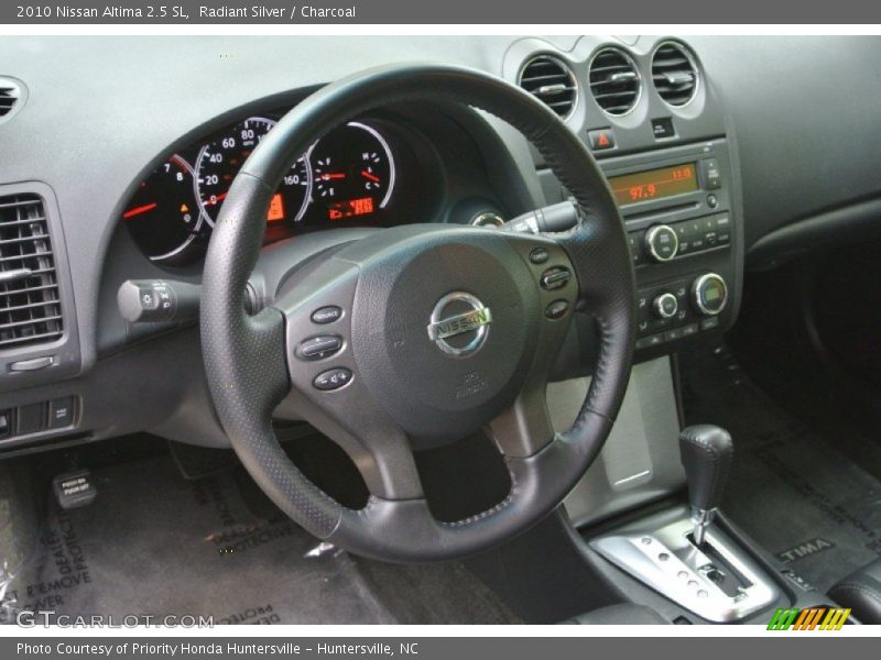 Radiant Silver / Charcoal 2010 Nissan Altima 2.5 SL