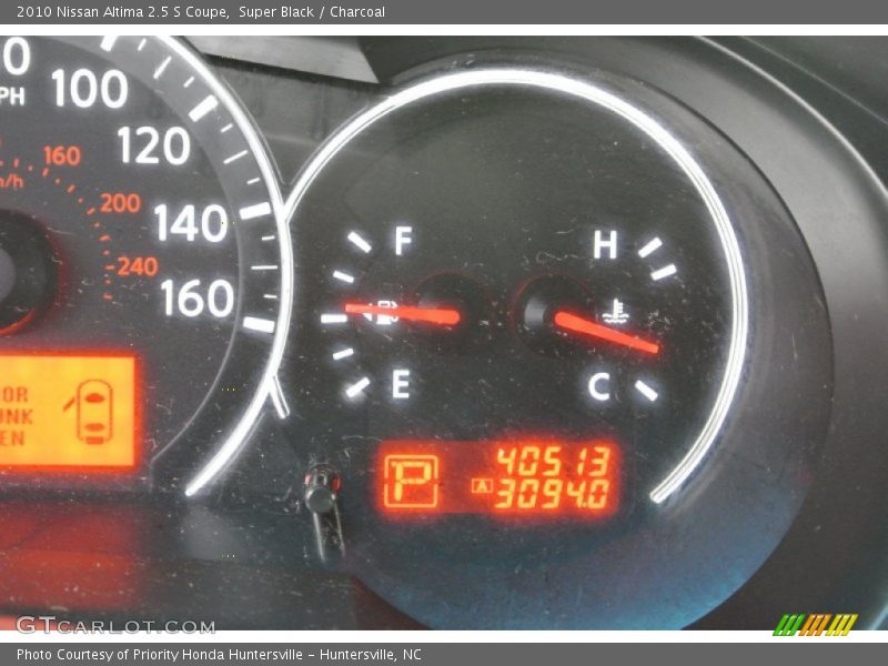 Super Black / Charcoal 2010 Nissan Altima 2.5 S Coupe