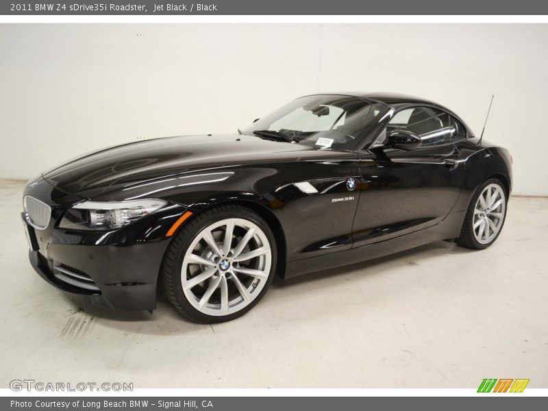 Front 3/4 View of 2011 Z4 sDrive35i Roadster