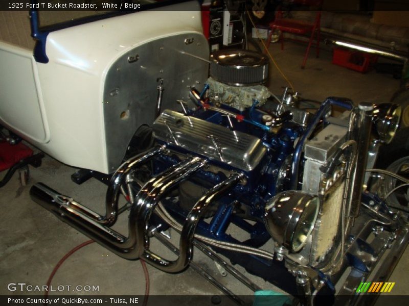 White / Beige 1925 Ford T Bucket Roadster