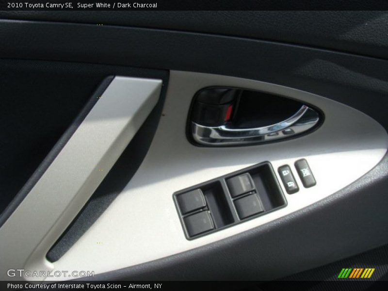 Super White / Dark Charcoal 2010 Toyota Camry SE