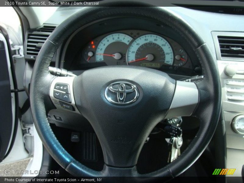 Super White / Dark Charcoal 2010 Toyota Camry SE