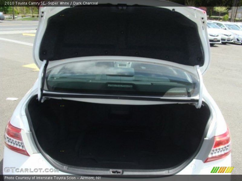 Super White / Dark Charcoal 2010 Toyota Camry SE