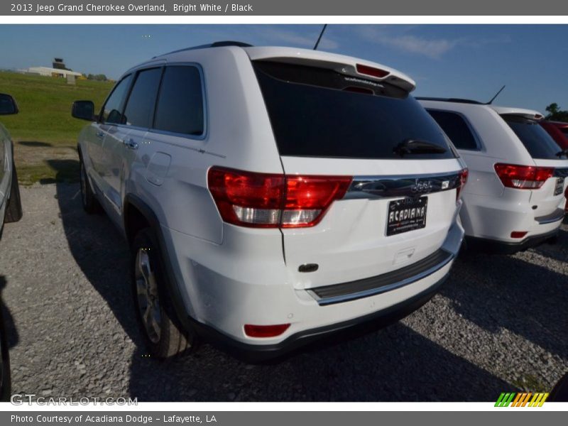 Bright White / Black 2013 Jeep Grand Cherokee Overland