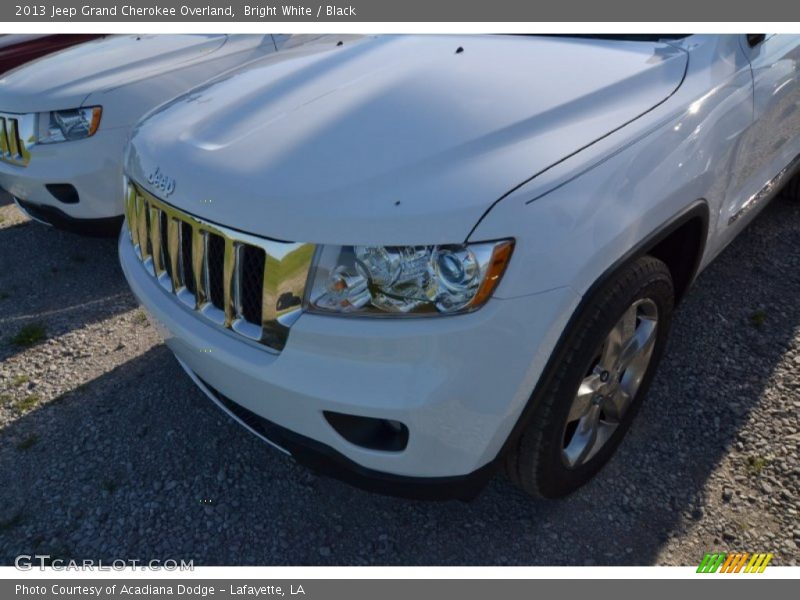 Bright White / Black 2013 Jeep Grand Cherokee Overland