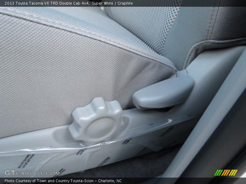 Super White / Graphite 2013 Toyota Tacoma V6 TRD Double Cab 4x4