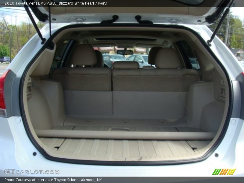Blizzard White Pearl / Ivory 2010 Toyota Venza V6 AWD