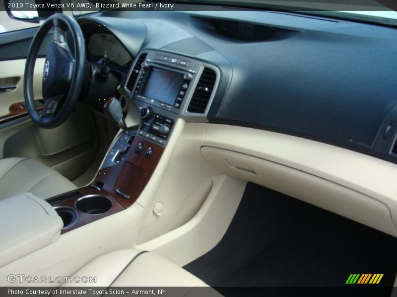 Blizzard White Pearl / Ivory 2010 Toyota Venza V6 AWD
