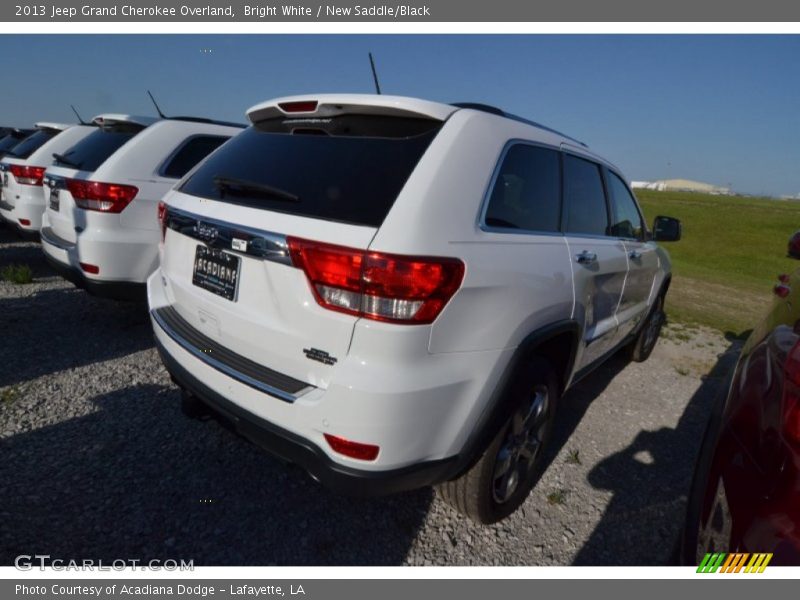 Bright White / New Saddle/Black 2013 Jeep Grand Cherokee Overland