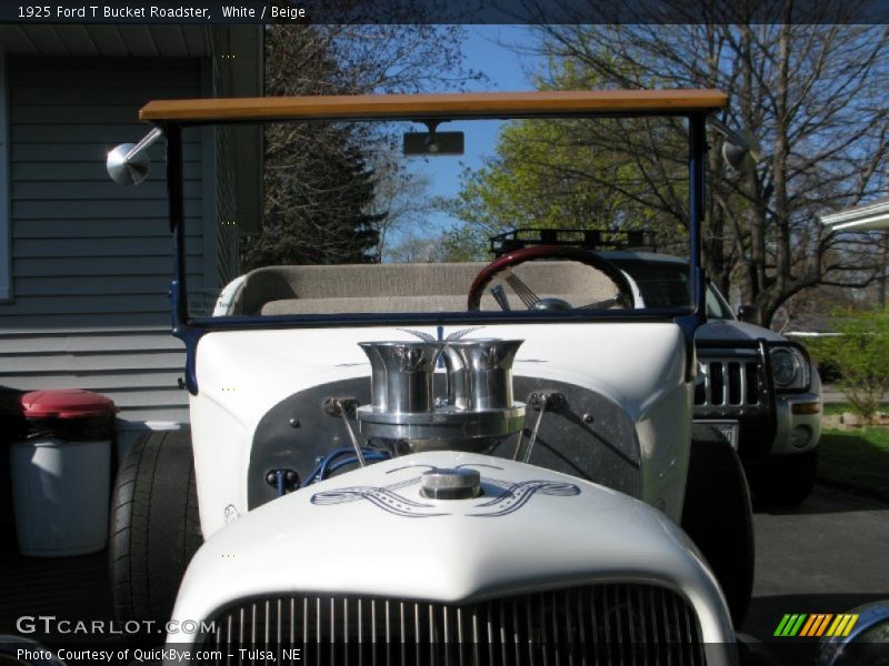 White / Beige 1925 Ford T Bucket Roadster