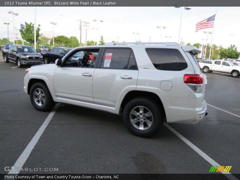 Blizzard White Pearl / Black Leather 2013 Toyota 4Runner SR5