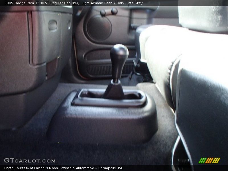 Light Almond Pearl / Dark Slate Gray 2005 Dodge Ram 1500 ST Regular Cab 4x4